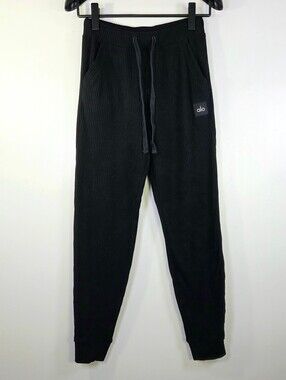 ALO YOGA MUSE RIBBED KNIT JOGGER SWEATPANTS.